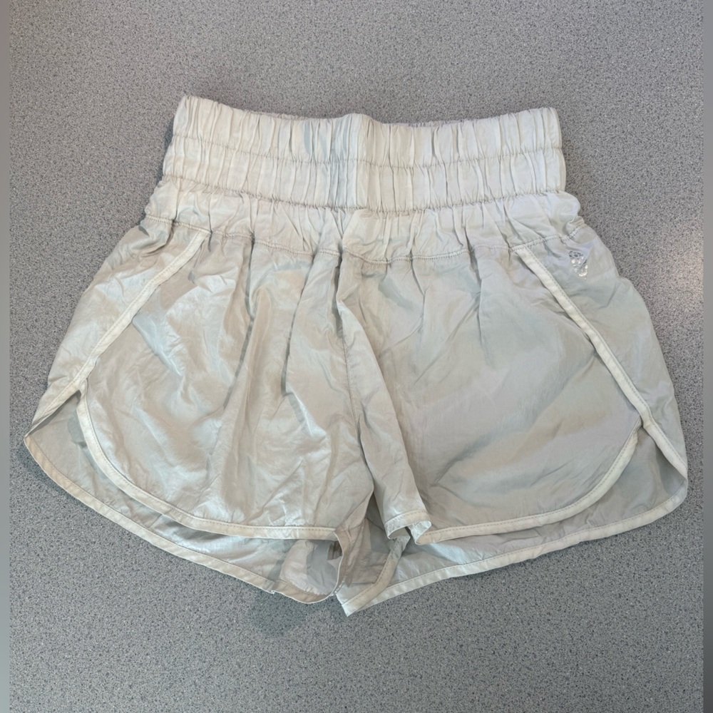 Free People Movement The Way Home Short - Dove white/ grey